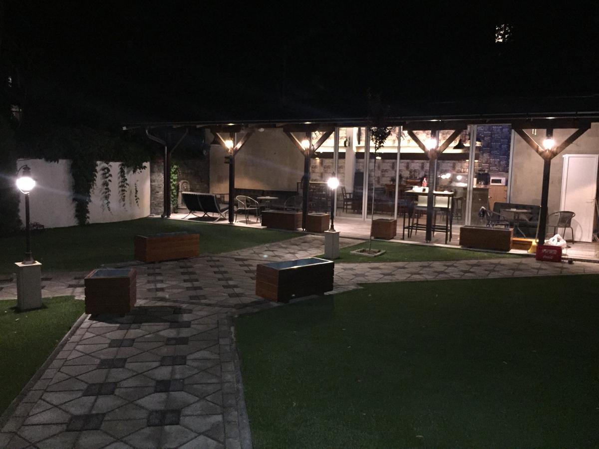 Villa Nina Hotel & Lounge Bar Skopie Exterior foto