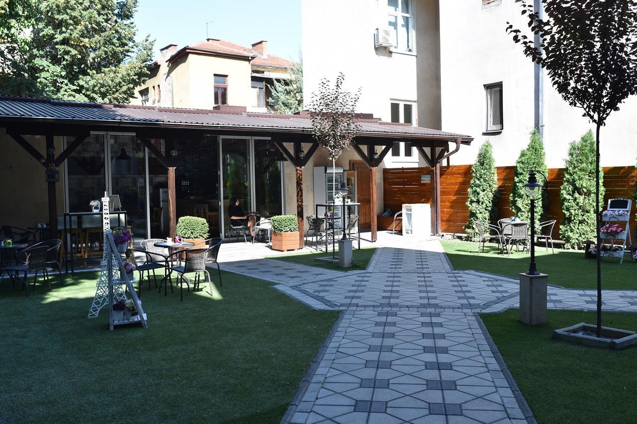 Villa Nina Hotel & Lounge Bar Skopie Exterior foto